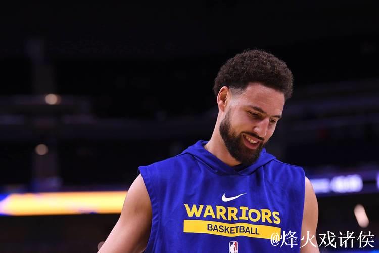 克莱-汤普森全场10中4，三分9中4得到12分2篮板1抢断