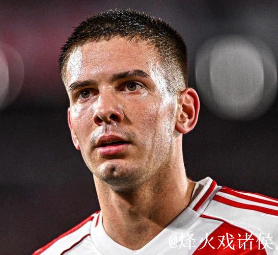 罗马诺:皇马目前尚未与齐达内就回归执教进行任何谈判 罗马诺:皇马目前尚未与齐达内就回归执教进行任何谈判